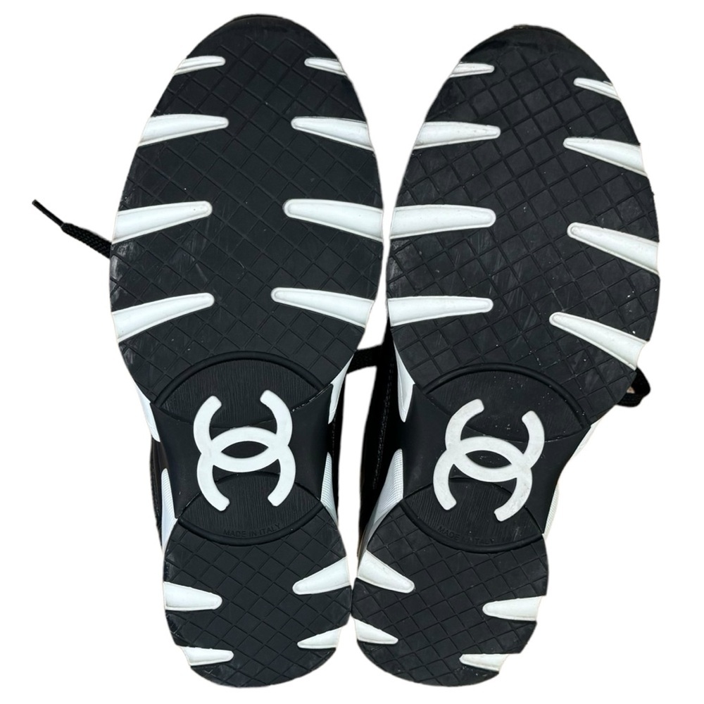 SOLD‼️Chanel Sneakers Black and White Leather 100% Authentic - Picture 7 of 16